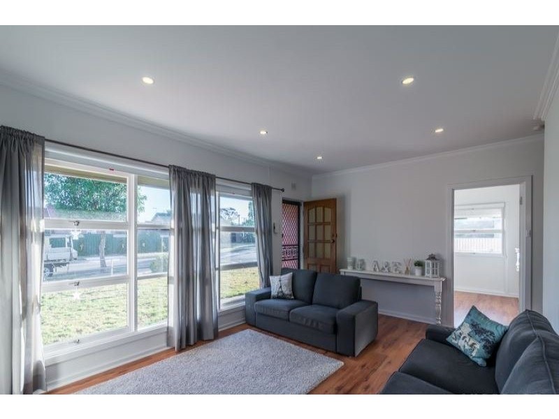25 Bristol Crescent, Taperoo SA 5017
