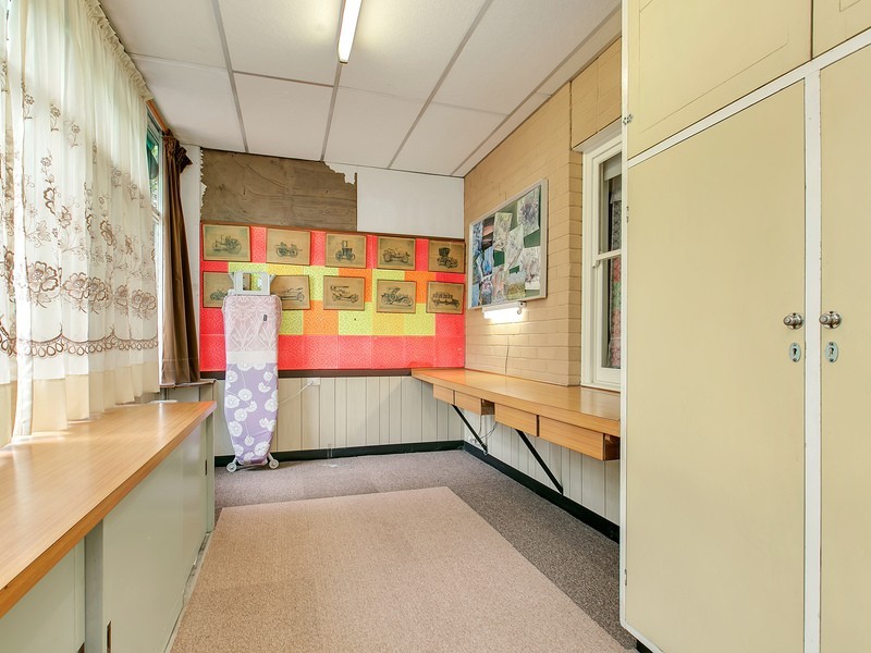15 Kingborn Avenue, Seaton SA 5023