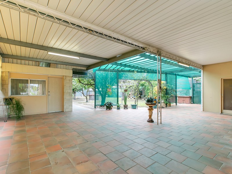 15 Kingborn Avenue, Seaton SA 5023
