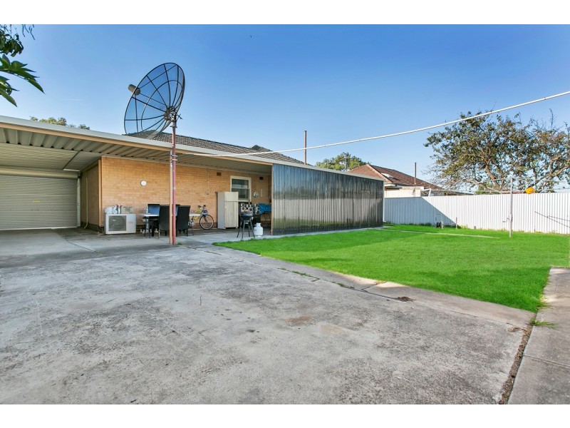 60 Minns Street East, Seaton SA 5023