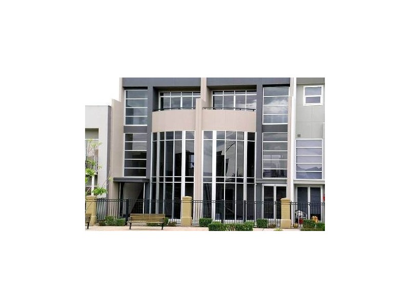 5 Azores Crs, Mawson Lakes SA 5095