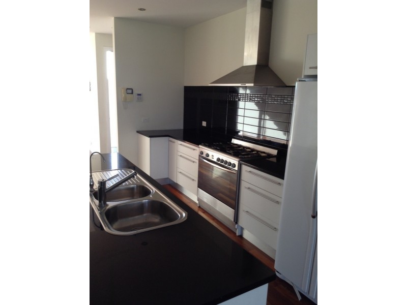 5 Azores Crs, Mawson Lakes SA 5095