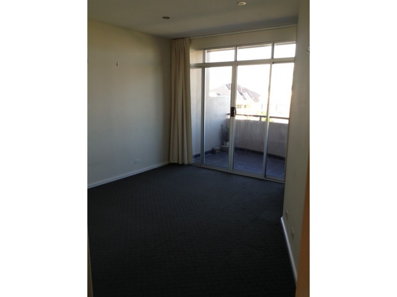 5 Azores Crs, Mawson Lakes SA 5095