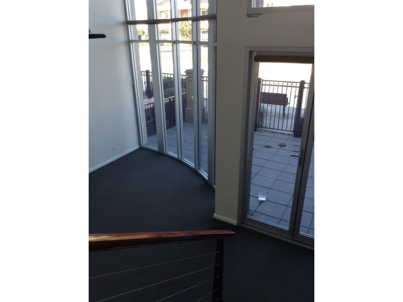 5 Azores Crs, Mawson Lakes SA 5095