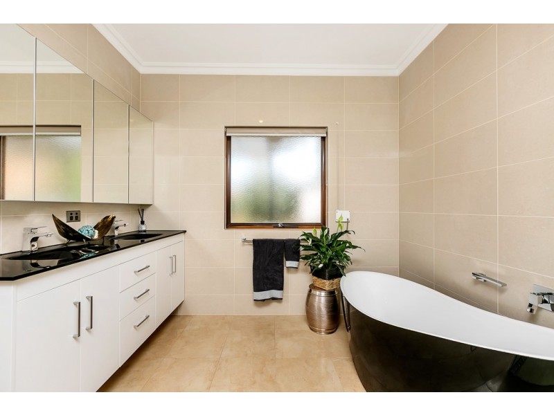 3 Inkster Road, Highbury SA 5089