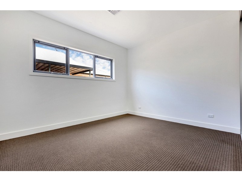 131 Halsey Rd, Henley Beach South SA 5022