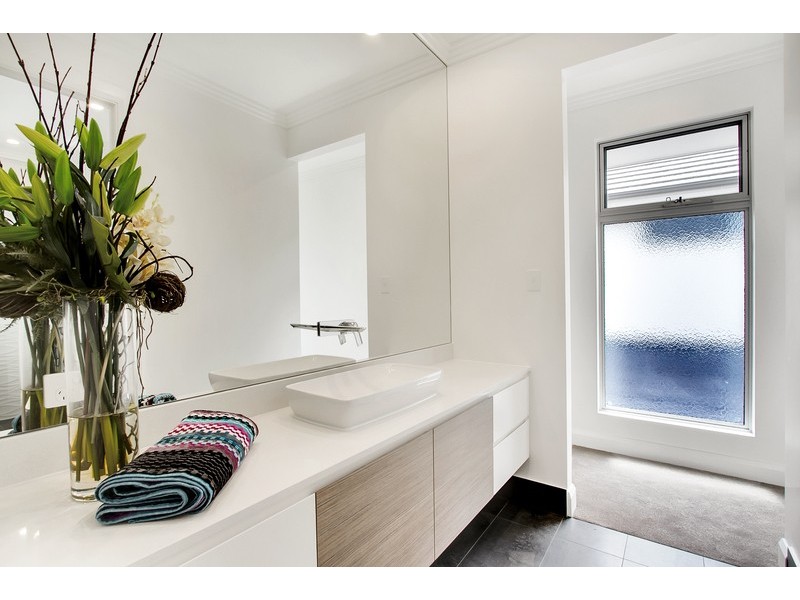 6, 6a and 6b Yorktown Crescent, Henley Beach South SA 5022