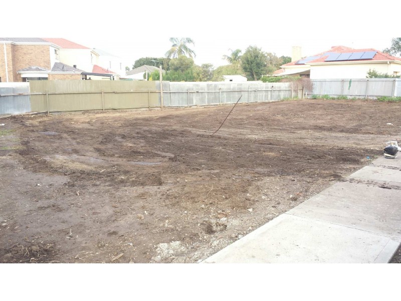 12 Yeomans Avenue, Henley Beach South SA 5022