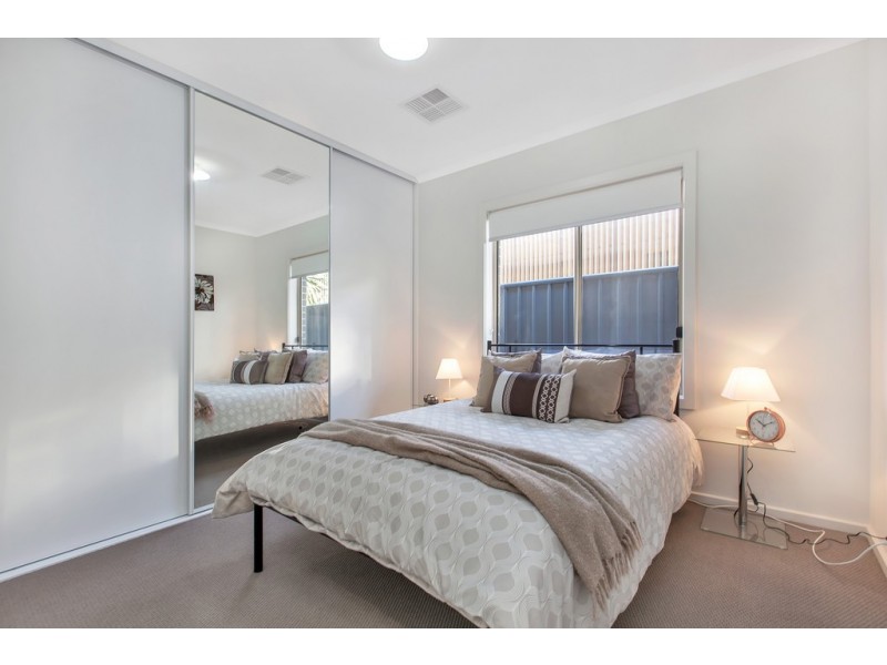 6b Neville Avenue, Para Vista SA 5093