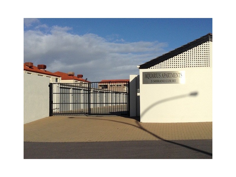 4/3 Mirani Court, West Lakes Shore SA 5020