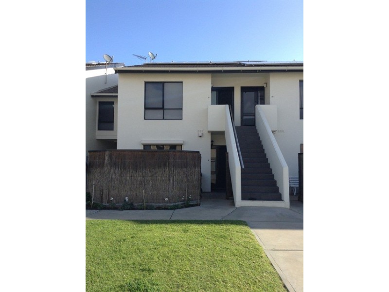 4/3 Mirani Court, West Lakes Shore SA 5020