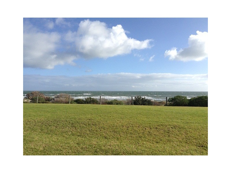 4/3 Mirani Court, West Lakes Shore SA 5020