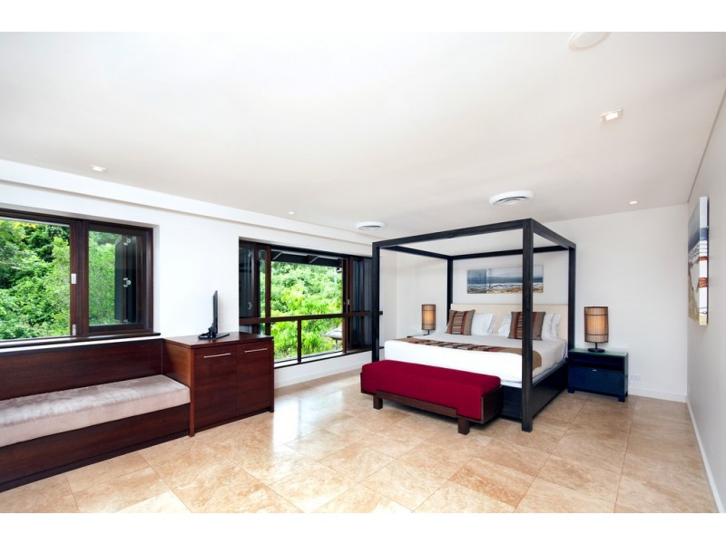309/22 Mitre Street (Sea Temple Resort), Port Douglas QLD 4877