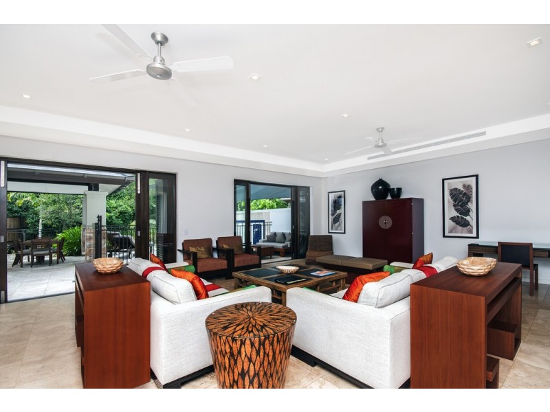309/22 Mitre Street (Sea Temple Resort), Port Douglas QLD 4877