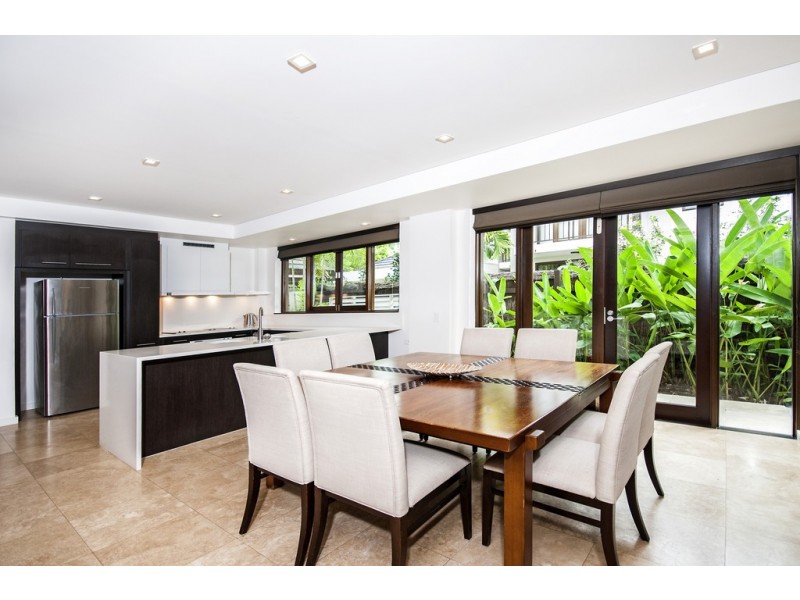 309/22 Mitre Street (Sea Temple Resort), Port Douglas QLD 4877