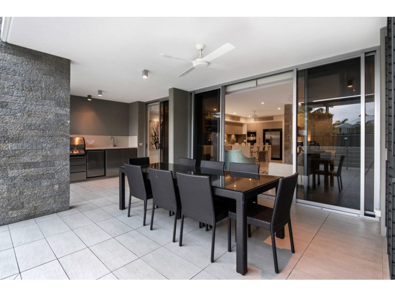 104/56 Macrossan Street (Coconut Grove), Port Douglas QLD 4877