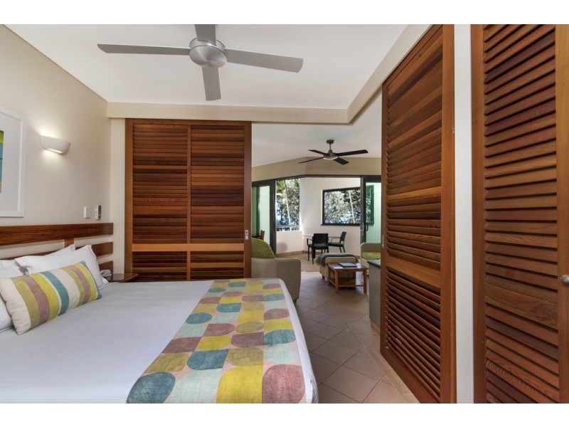 15/9-13 The Esplanade (Peninsula Hotel), Port Douglas QLD 4877