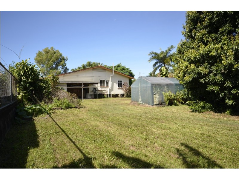 75 Alchera Drive, Mossman QLD 4873