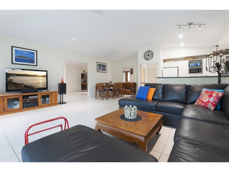 6 Sandpiper Street, Port Douglas QLD 4877