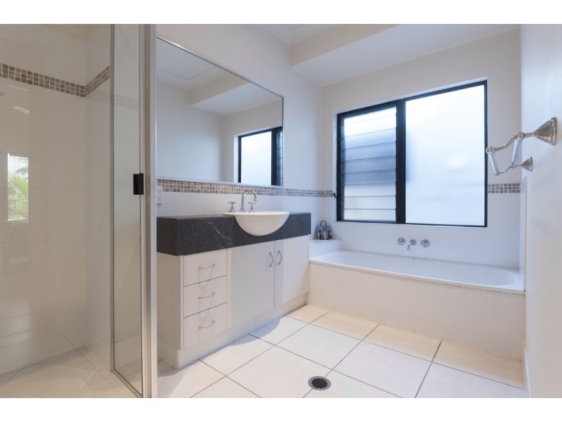 6 Sandpiper Street, Port Douglas QLD 4877