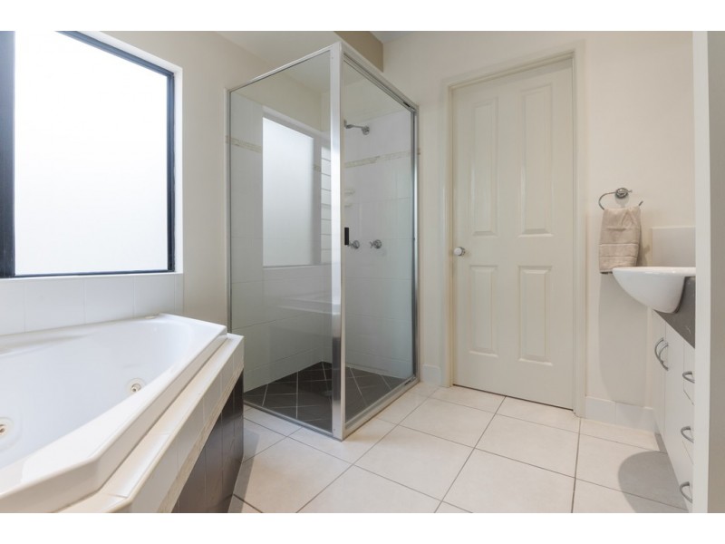 6 Sandpiper Street, Port Douglas QLD 4877