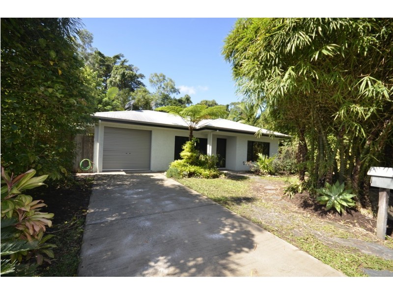 18 White Oak Ave, Mossman QLD 4873
