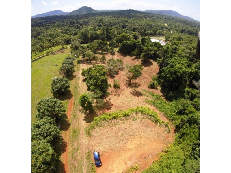 17 Ironbark Road Diwan, Daintree QLD 4873