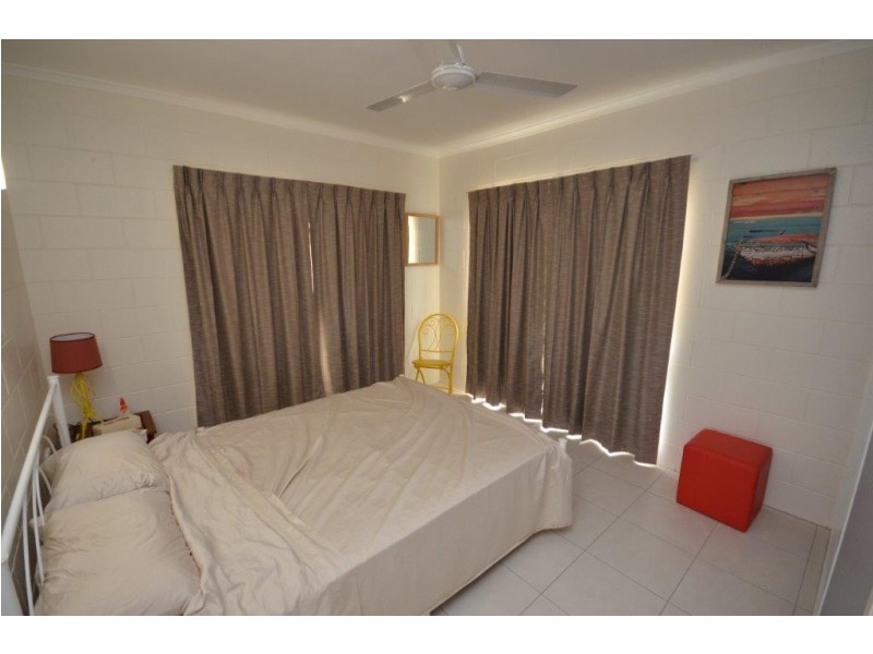 27 Andrews Street, Newell QLD 4873