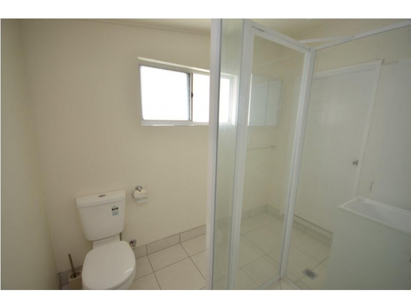 27 Andrews Street, Newell QLD 4873