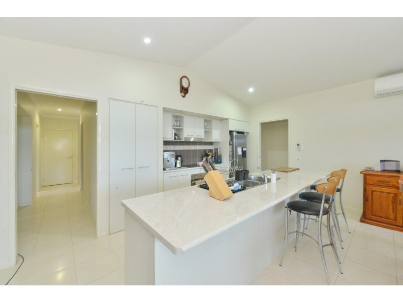 10 Daintree Horizon Drive, Mossman QLD 4873