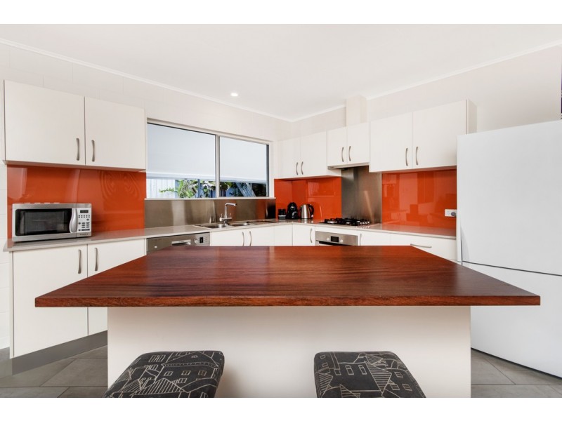 33 Pringle Street, Mossman QLD 4873