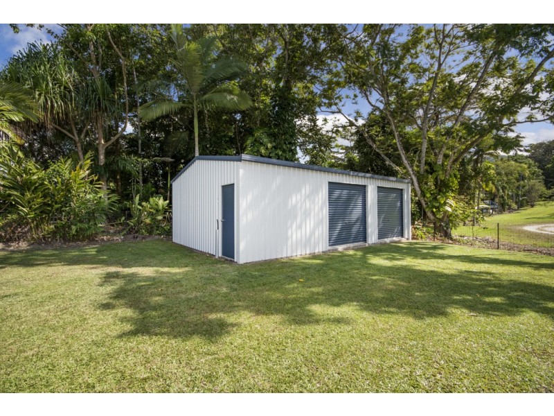 33 Pringle Street, Mossman QLD 4873