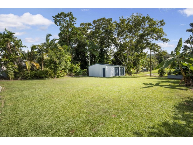 33 Pringle Street, Mossman QLD 4873