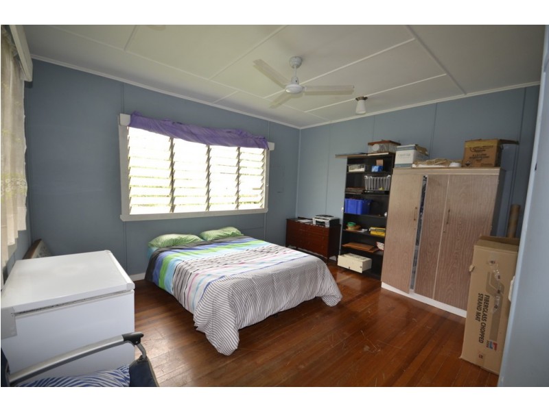 38 Pringle Street, Mossman QLD 4873