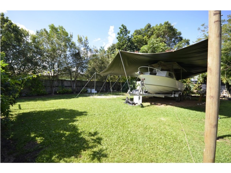 38 Pringle Street, Mossman QLD 4873