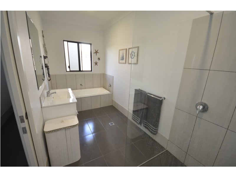 36 Bayil Drive, Cooya Beach QLD 4873
