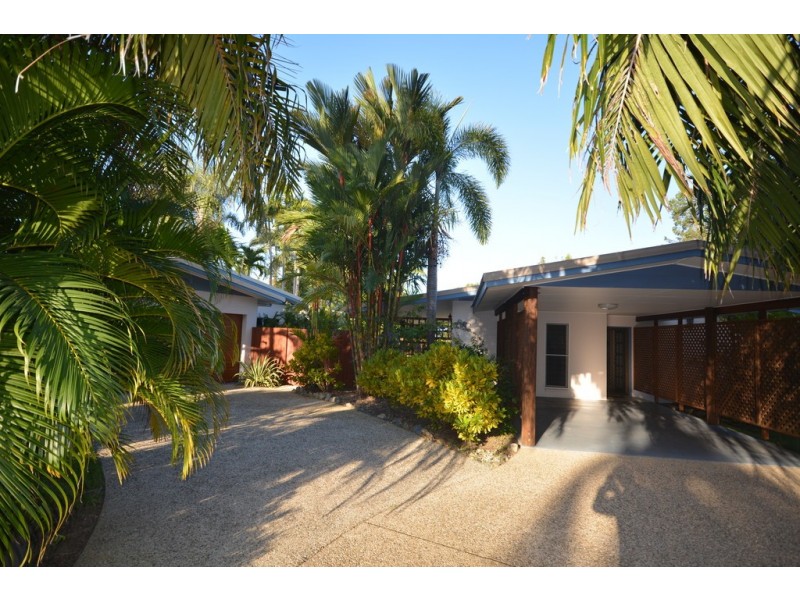 15 Agincourt Street, Port Douglas QLD 4877