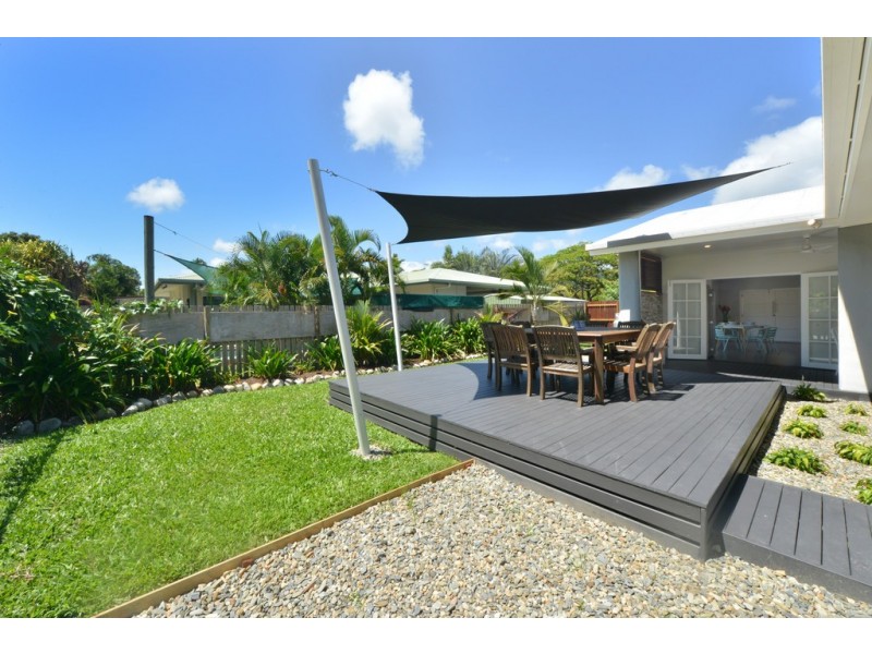 7 Endeavour Street, Port Douglas QLD 4877