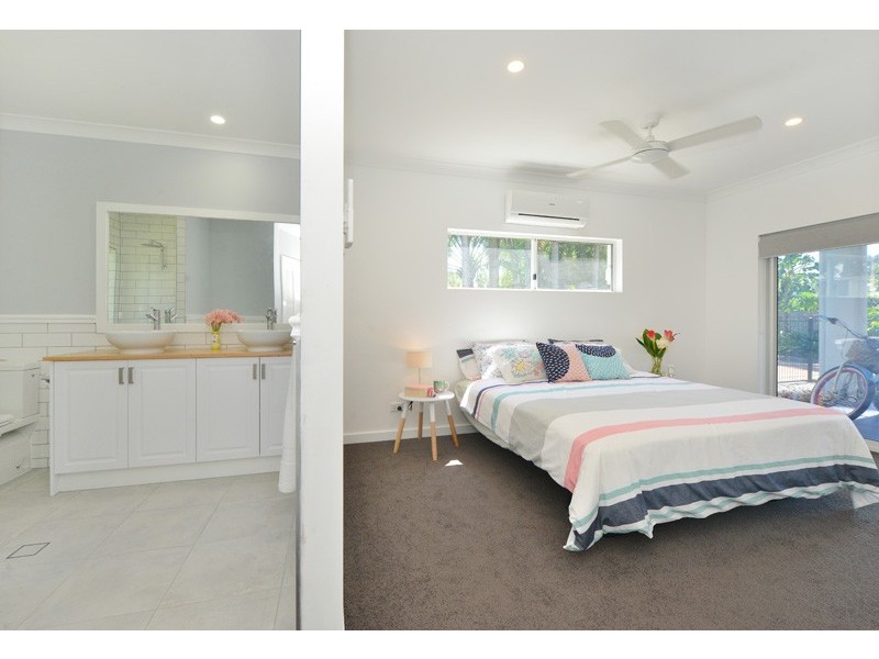 7 Endeavour Street, Port Douglas QLD 4877