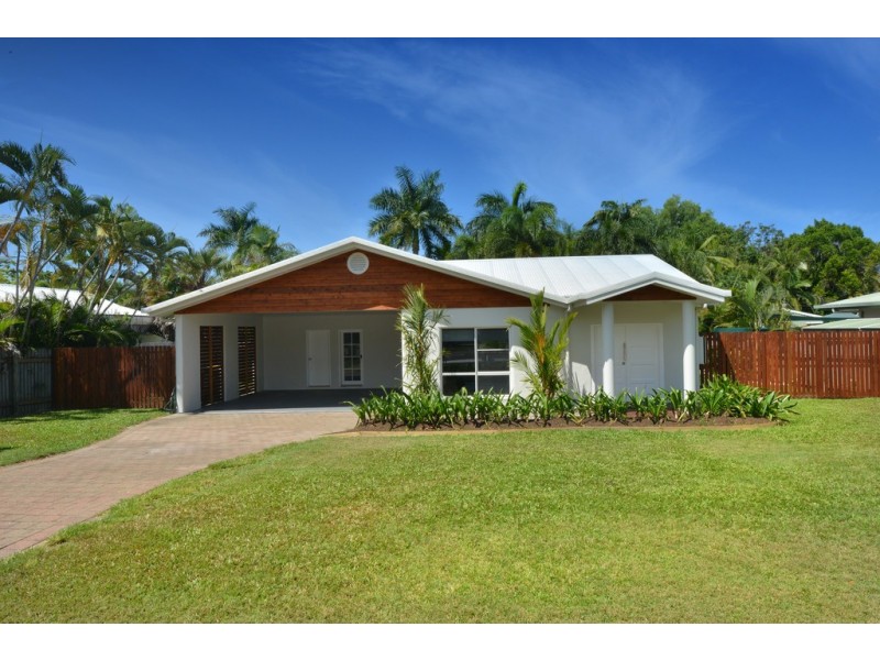 7 Endeavour Street, Port Douglas QLD 4877