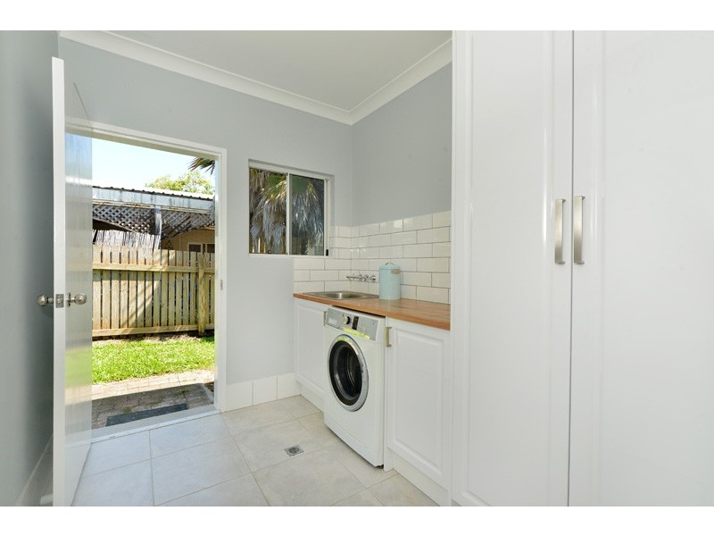 7 Endeavour Street, Port Douglas QLD 4877