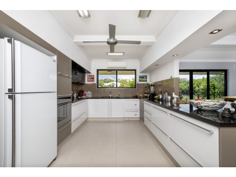 83 Mitre Street, Port Douglas QLD 4877