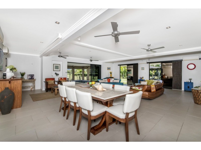 83 Mitre Street, Port Douglas QLD 4877