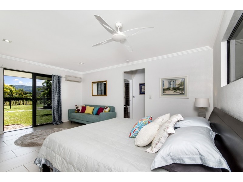 83 Mitre Street, Port Douglas QLD 4877