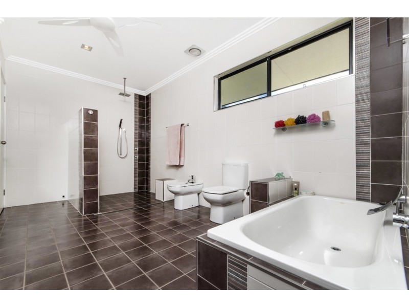 83 Mitre Street, Port Douglas QLD 4877