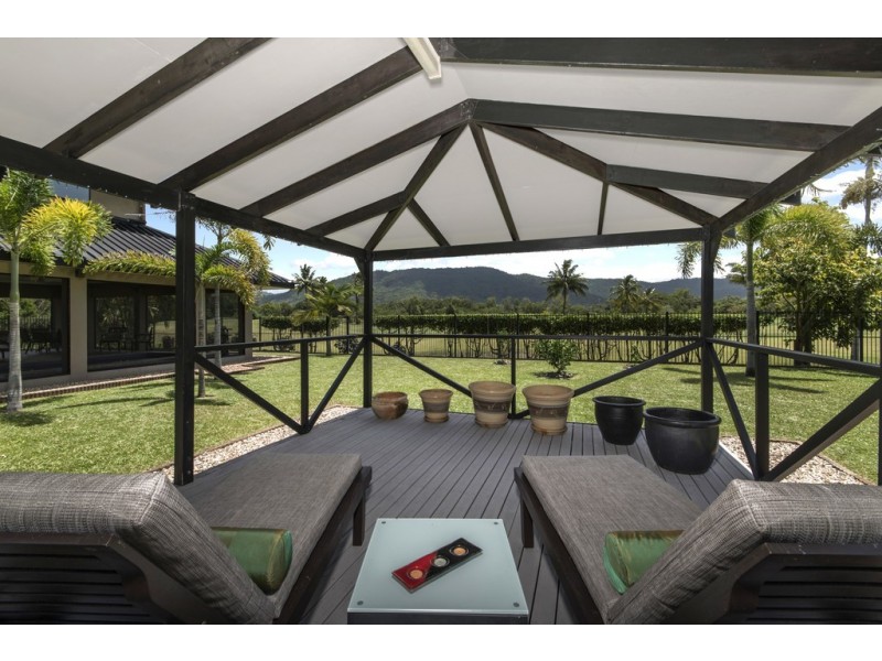 83 Mitre Street, Port Douglas QLD 4877