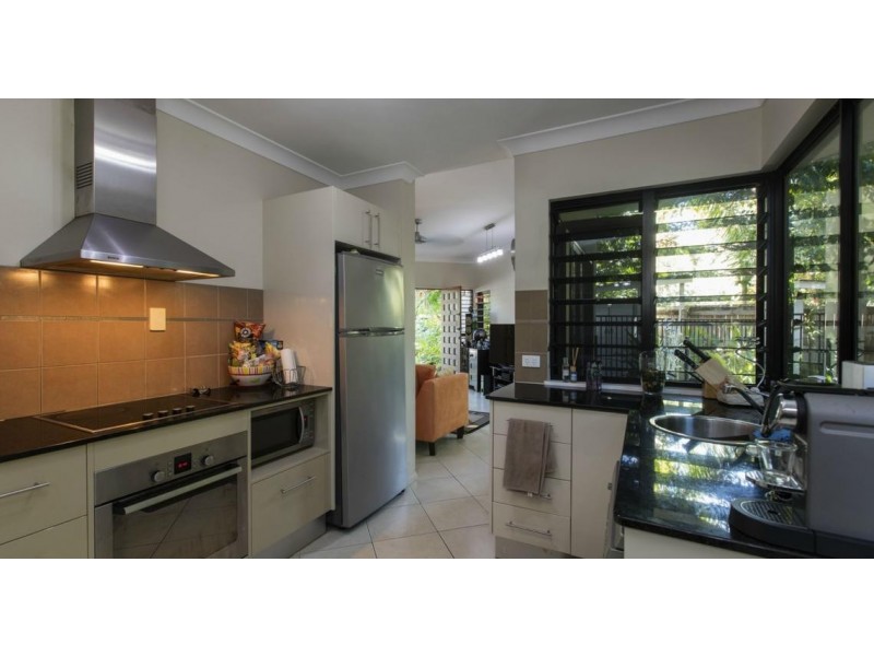 2/2 Morning  Close, Port Douglas QLD 4877