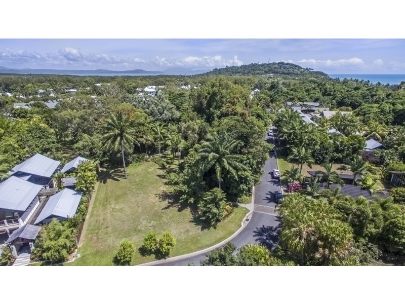 33 Beachfront Mirage, Port Douglas QLD 4877
