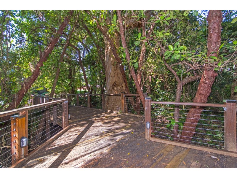 33 Beachfront Mirage, Port Douglas QLD 4877