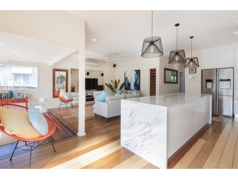 8 Crawford Street, Mossman QLD 4873